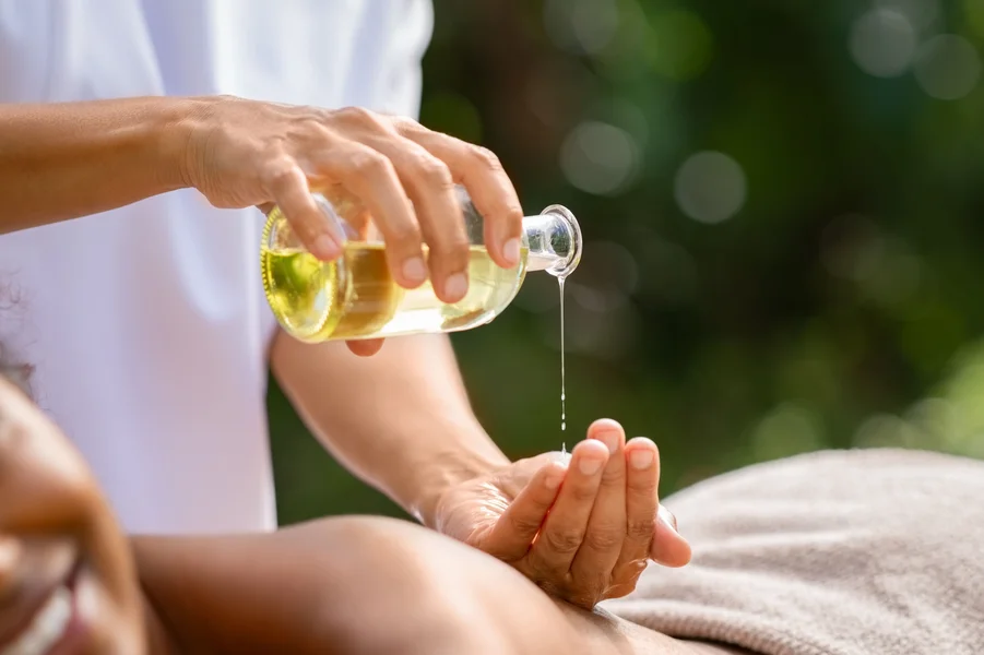 traditional thai spa - Thai Oil Massage